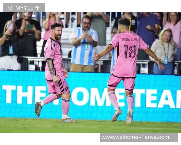 圣克莱尔加盟迈阿密感慨与梅西同队是梦想成真与无上的荣幸 圣克莱尔加盟迈阿密感慨与梅西同队是梦想成真与无上的荣幸